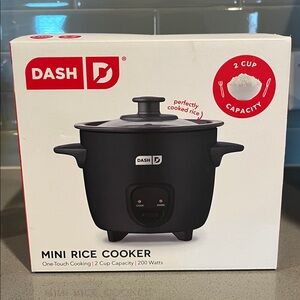 New still in box Dash Mini Rice Cooker - Black